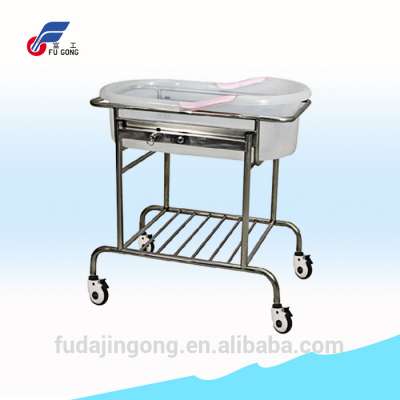 Stainless steel head angle adjustable multi-purposes mobile hospital baby cot with clear plastic basin